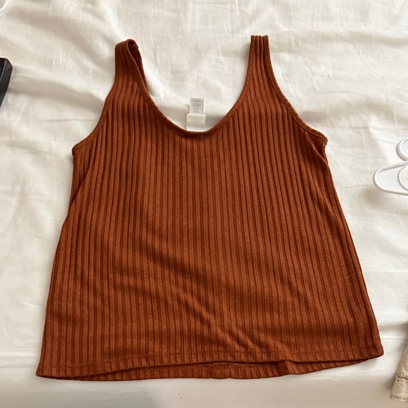 H&M Rust Button-Front Ribbed Tank Top - Picture 3 of 3